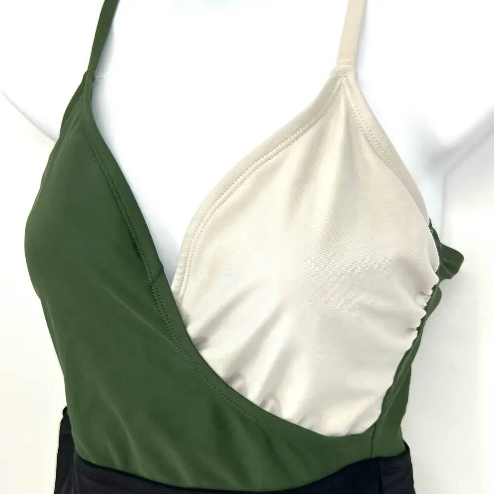 Kona Sol Color Block One Piece Adjustable Strap Bathing Suit Built in Bra Size M